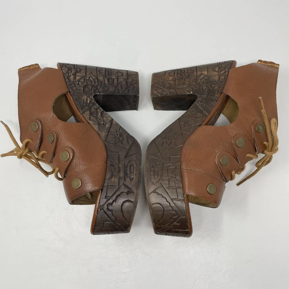 Free People Brown Leather Platform Sandals with Carved Wood-Effect Heel - Picture 3 of 8